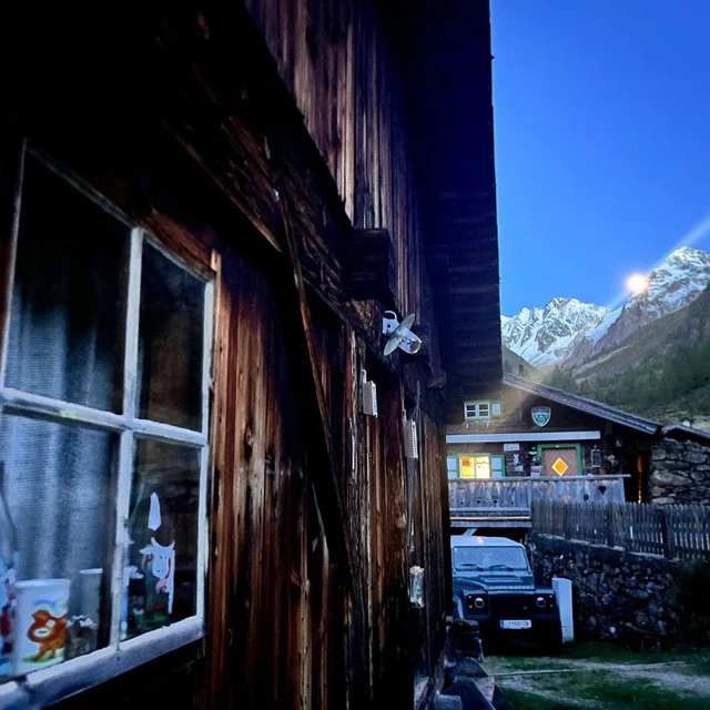 Hütte am Abend